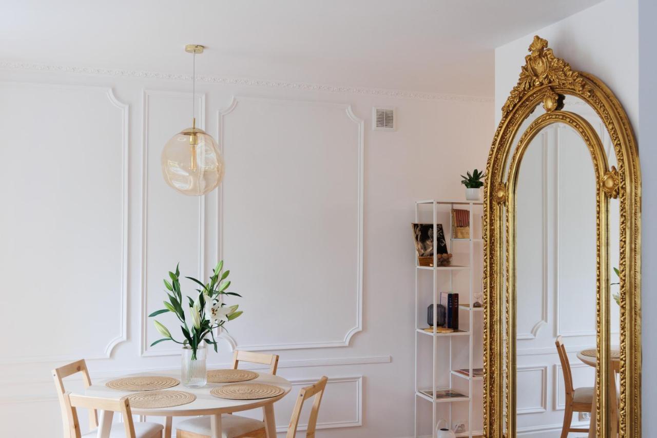 Maison Bruehl - Apartamenty Przy Ogrodzie Saskim Warsaw Luaran gambar